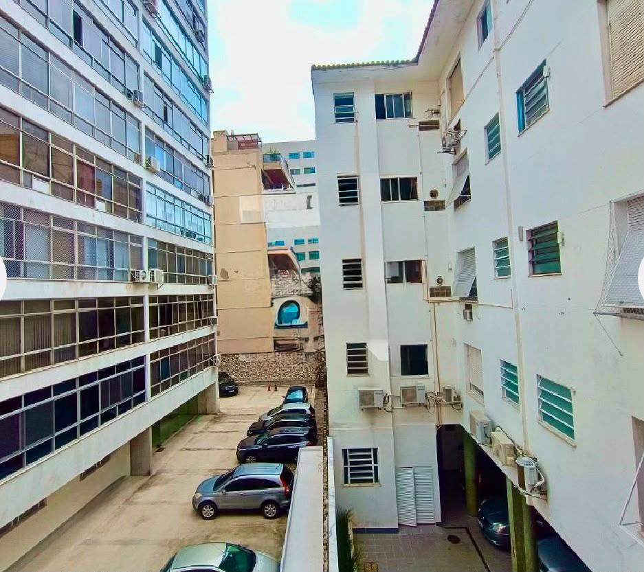 Foto 7 de Appartement rénové et portier fermé au cœur de Leblon